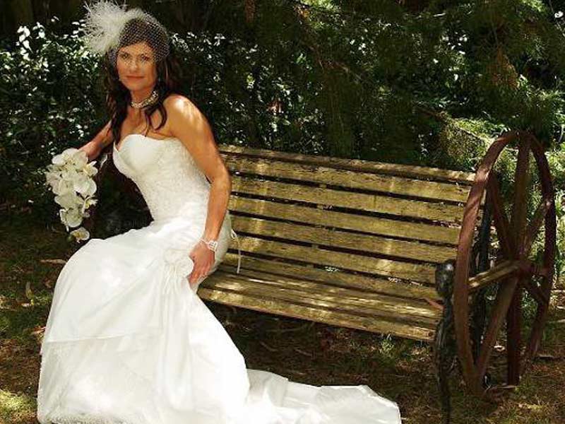 hahndorf wedding venue bride in garden